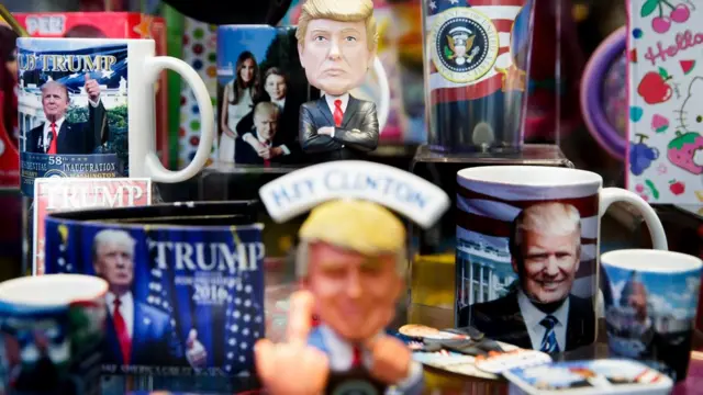 Сувениры с изображением Трампа