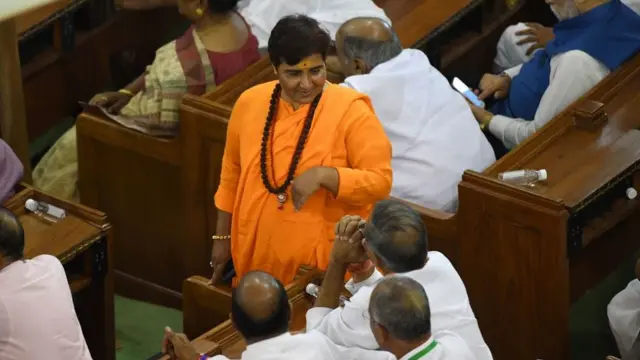 পার্লামেন্টে বিজেপির নতুন এমপি প্রজ্ঞা ঠাকুর, যে হিন্দু সাধ্বী মালেগাঁও বিস্ফোরণে অভিযুক্ত