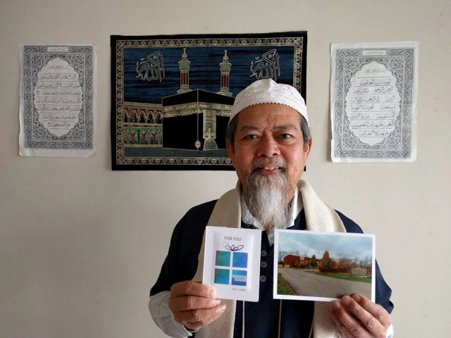 ดร.สมบัติ จิตต์หมวด