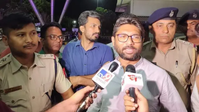 જિજ્ઞેશ મેવાણીની ટ્વીટ મામલે ધરપકડ