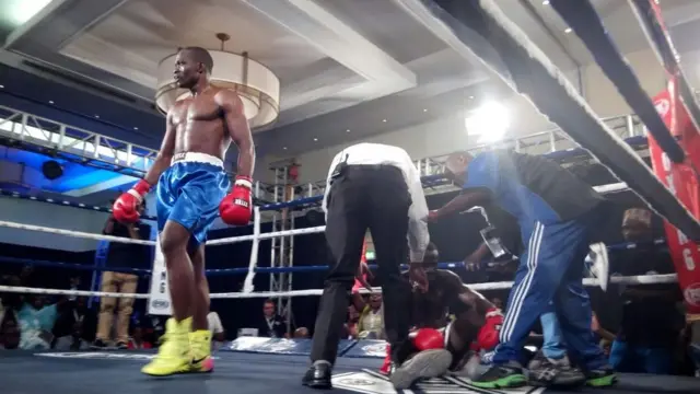 Okwiri amuondokea Salehe Mkalekwa baada ya kumuangusha raundi ya tatu