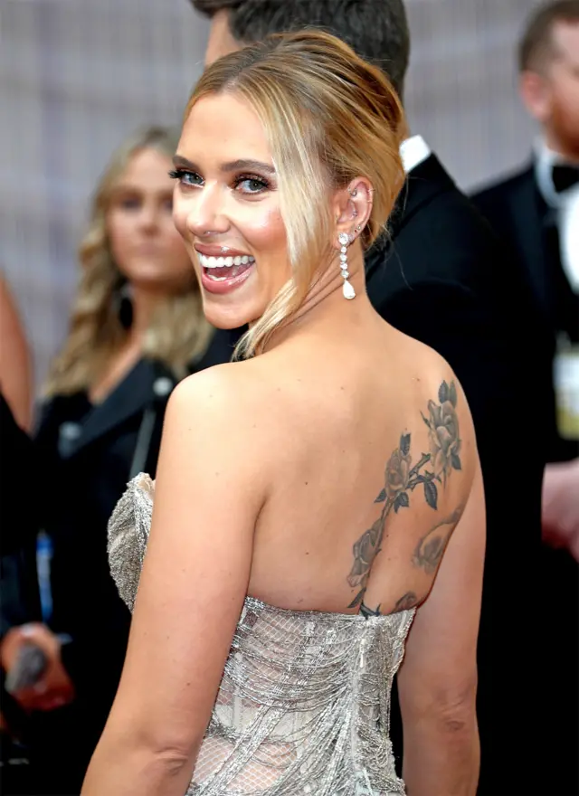 Scarlett Johansson sur le tapis rouge