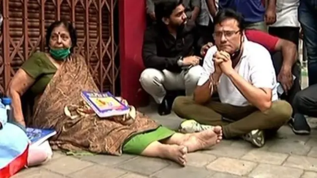 मनसे, शोभा देशपांडे, मराठी