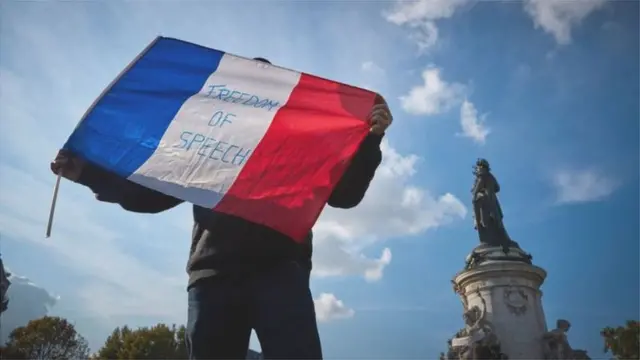 પ્રદર્શનકારી