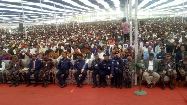 টেকনাফের পাইলটের স্কুলের মাঠে মাদক ব্যবসায়ীদের আত্মসমর্পণ অনুষ্ঠান, ১৬/০২/২০১৯