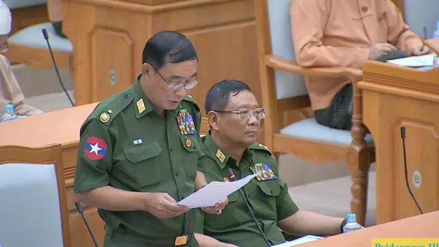 အခြေခံဥပဒေပြင်ဆင်ရေးလမ်း