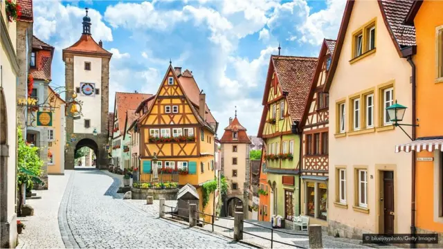 ኣባይቲ እንትህነጹ ኣዝዩ ልዑል ጥንቃቐ ብዝተምለኦ እዩ