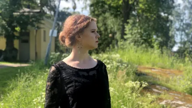 कैसा होता है विश्व के 'सबसे ख़ुशनुमा देश' में अवसादग्रस्त होना ?