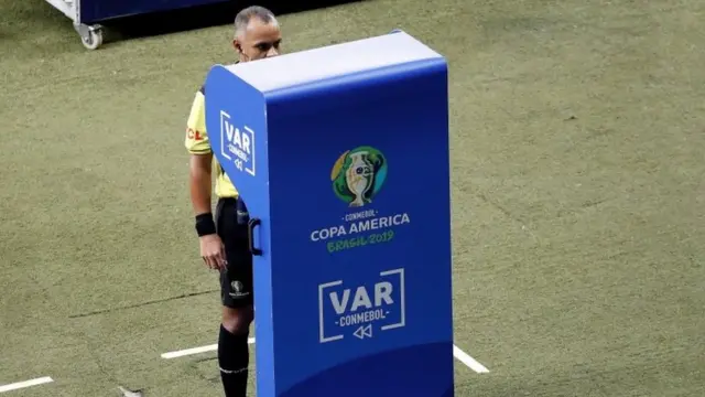 Sampaio revisa el VAR