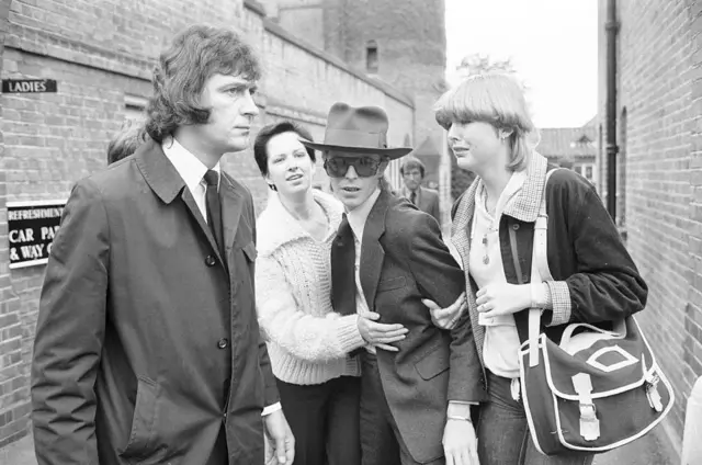 Боуи Болан похороны