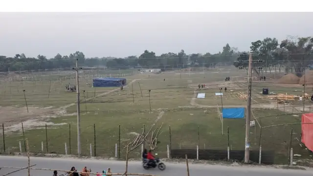 এই মাঠেই আহমদীয়াদের জলসার আয়োজন চলছিল