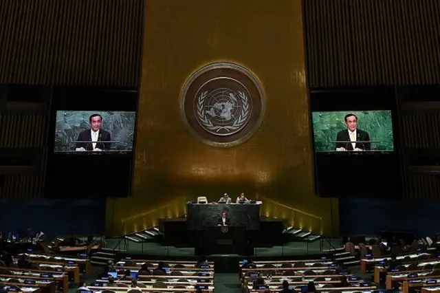 หมิ่นประมาทพระมหากษัตริย์, กฎหมายอาญา, มาตรา 112, สมยศ พฤกษาเกษมสุข, วอยซ์ออฟทักษิณ