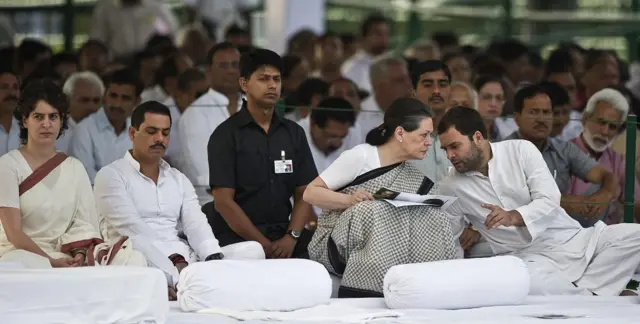 गांधी परिवार, कांग्रेस पार्टी