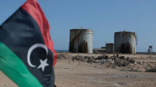 خزان نفط في ليبيا