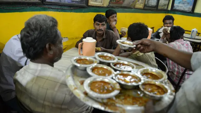 శాకాహారం, మాంసాహారం, ఆహారపు అలవాట్లు