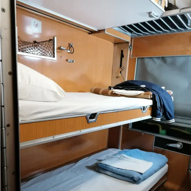 Кабина са три кревета