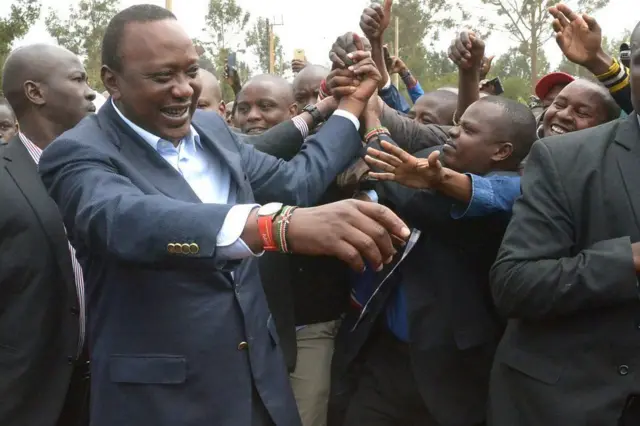 Uhuru waxa uu doonayaa in doorashada ay qabtaan guddiga hadda jira