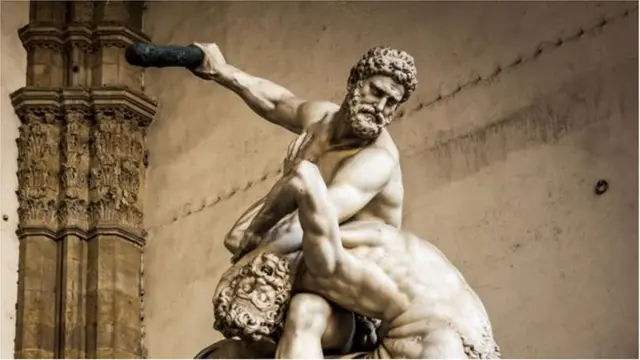 క్రీ.పూ. 2వ శతాబ్దంలో సముద్రంలో మునిగిన హెరాక్లియాన్