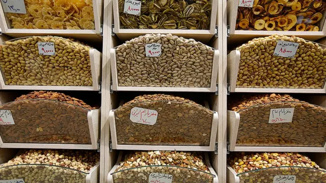 خرید شب یلدا