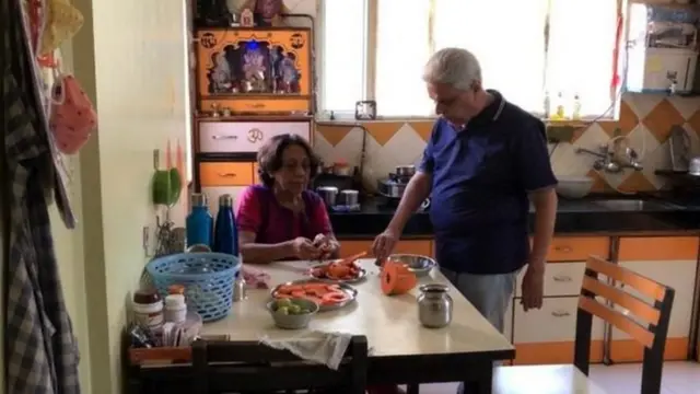 आसावरी कुलकर्णी और अनिल