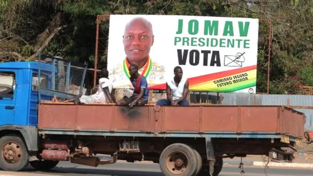 Le président, surnommé "Jomav" dans son pays, a par ailleurs mis l'accent sur l'accord politique de Conakry en faisant savoir qu'il ne mentionne pas le nom d'un Premier ministre.