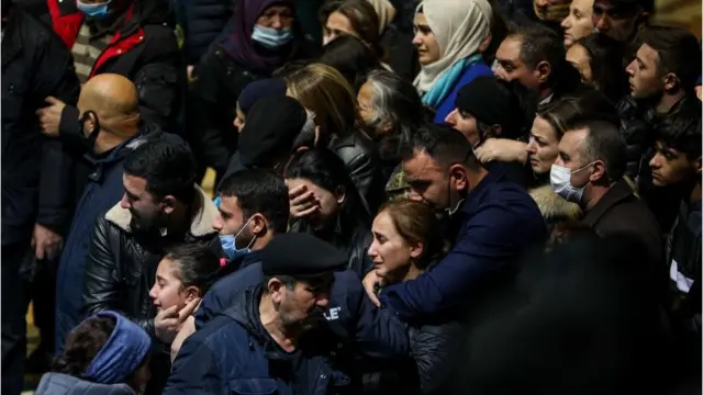 Azərbaycanda hərbi helikopter qəzası qurbanları dəfn edildi