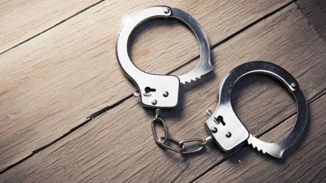 हथकड़ी