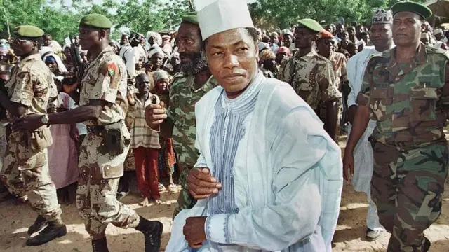Le président Ibrahim Baré Mainassara, en campagne, en 1996 à Dosso.