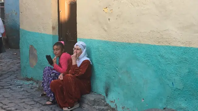 Sur'un öbür yakasında sokak