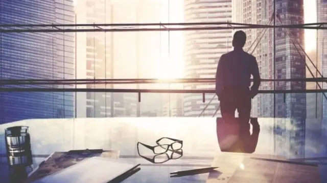 انتحال شخصيات المسؤولين التنفيذيين