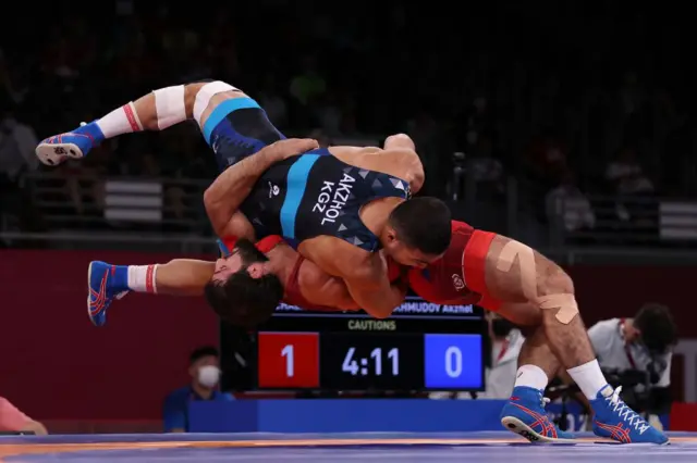 Акжол Махмудов