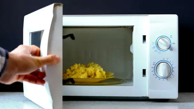 Излучение в микроволновках абсолютно безвредно