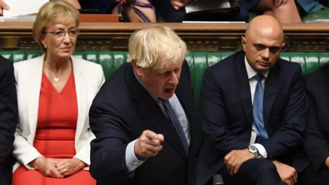 بوریس جانسون نخست‌وزیر بریتانیا در اولین جلسه مجلس پس از رأی دیوان عالی