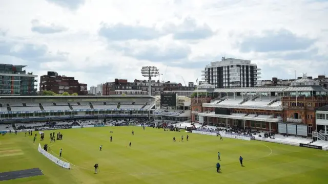 લોર્ડ્સ સ્ટેડિયમ