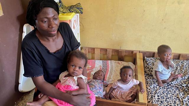 Des bébés soignés à l'orphelinat The Vine Heritage Home au Nigeria