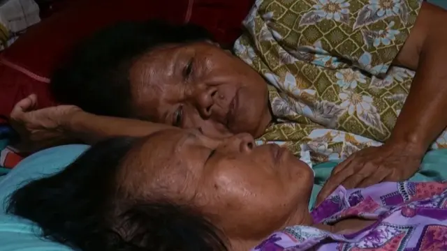 Jinsiy ayol toshak video