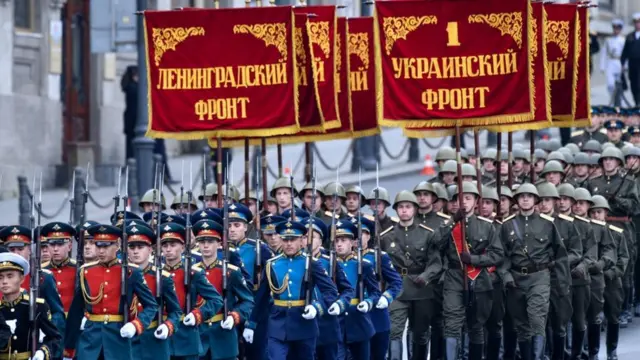 Владивостокда ўтган парад