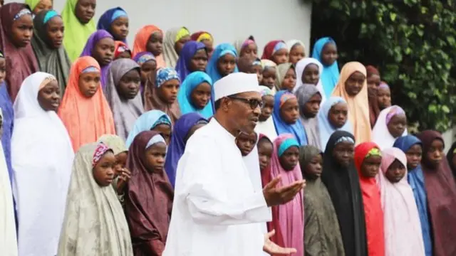 Ààrẹ́ Buhari àtàwọn akẹ́kọ̀bìnrin Chibok