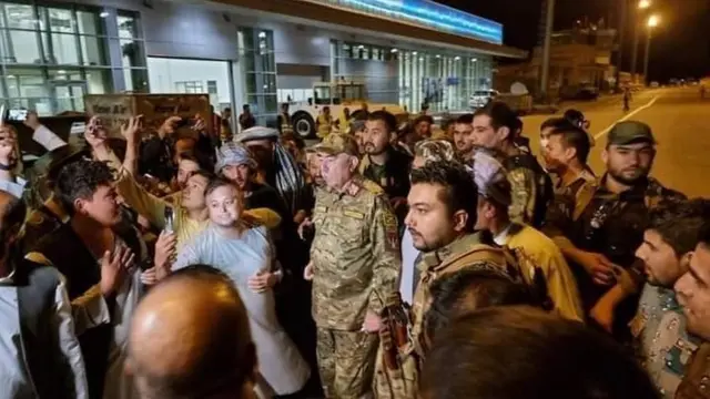 Маршал Дўстум Мозори Шарифда