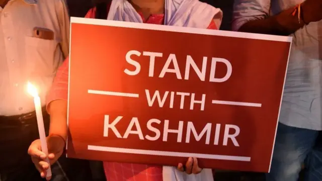 પ્રતીકાત્મક તસવીર