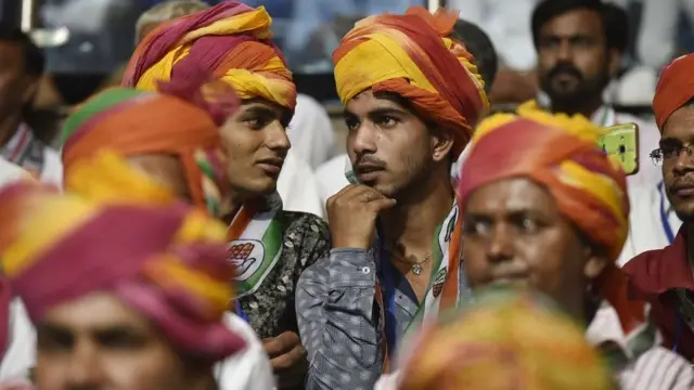 પ્રતીકાત્મક તસવીર