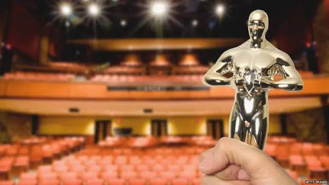 कोणाला मिळतेय ही सोन्याची बाहुली आज?