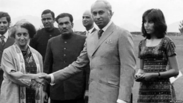 Prime Minester Indra Gandhi welcoming Zulfikar Alli Bhutto