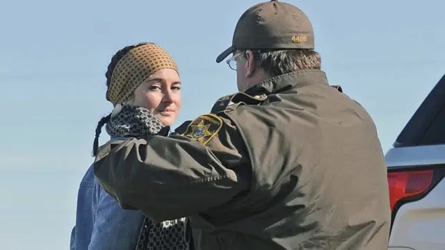 شایلین وودلی هنگام دستگیری