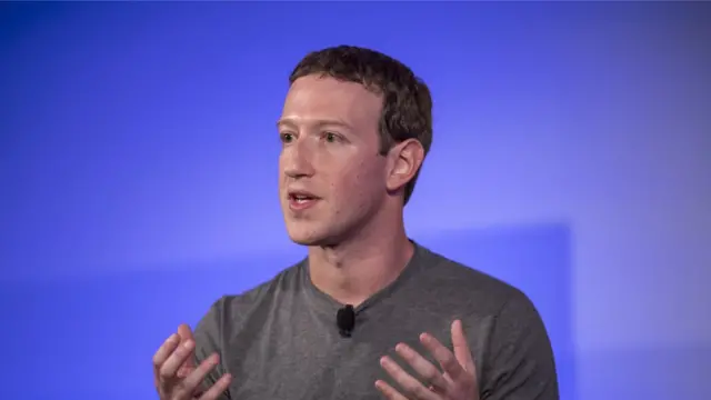 Facebook'un kurucusu Mark Zuckerberg