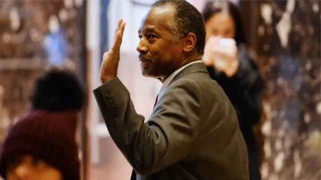 Ben Carson çərşənbə axşamı Nyu Yorkda yerləşən Trump Tower-də qonaq olub