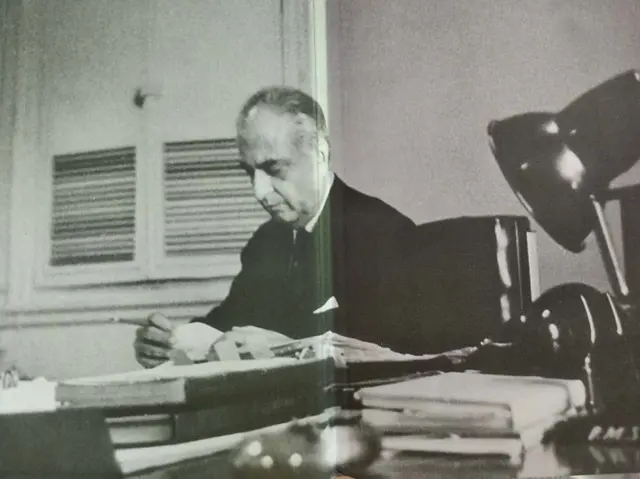 پی این ہکسر