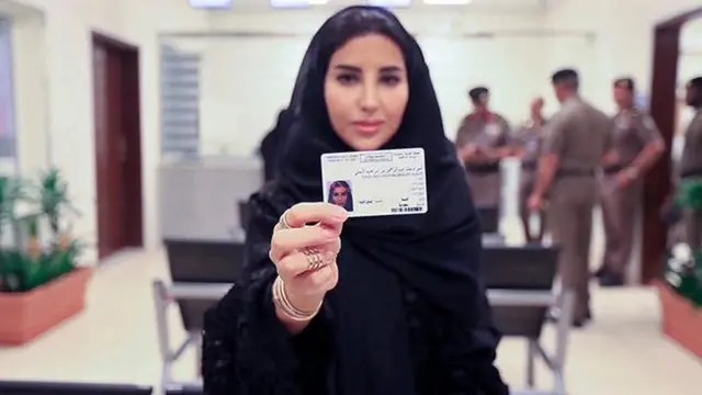 #أول_رخصة_قيادة_نسائية_سعودية"