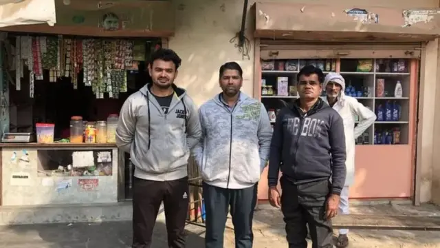 பல உள்ளூர் இந்துக்கள் எட்டி நரசிம்மானந்தாவின் வருகை தங்களுக்கு ஒரு பாதுகாப்பு உணர்வைத் தந்ததாகக் கூறினர்.