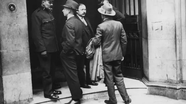 Лондонські обшуки в Аркос